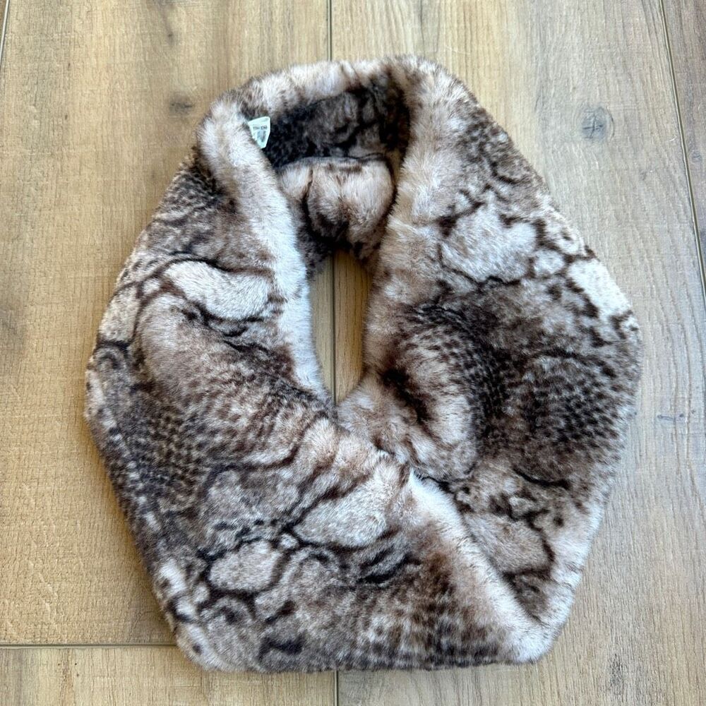 Women’s Infinity Scarf Brown Tan Fur Accessories Casual Cozy Comfy Animal Print